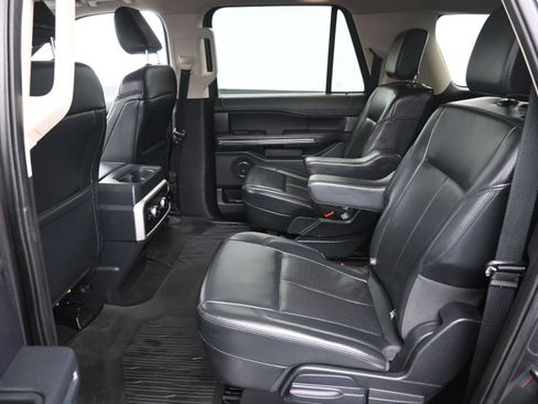 Certified 2022 Ford Expedition Max XLT image 14