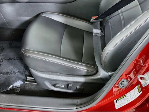 Certified 2025 Nissan Sentra SR w/ SR Premium Package FWD image 25