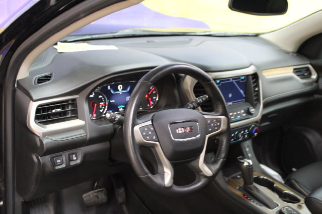 Used 2017 GMC Acadia Denali AWD/4WD image 14