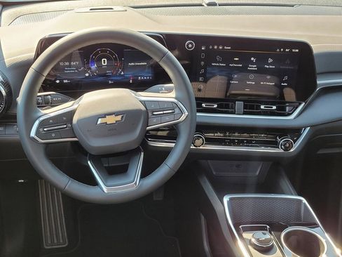 New 2026 Chevrolet Equinox LT image 11