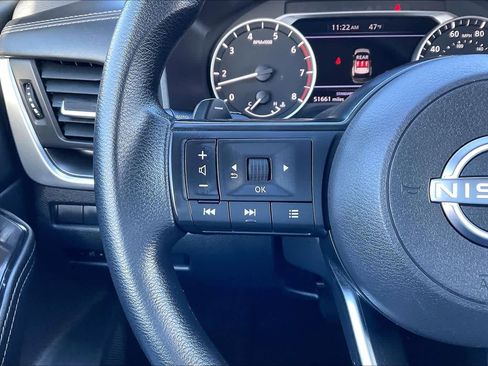Used 2024 Nissan Rogue SV image 22