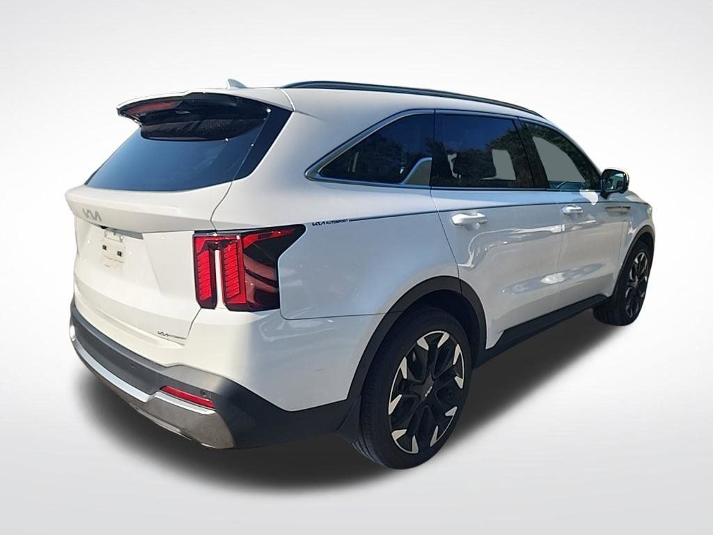 Used 2025 Kia Sorento SX FWD image 4