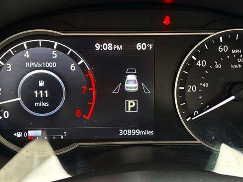 Used 2025 Nissan Versa SV FWD image 14