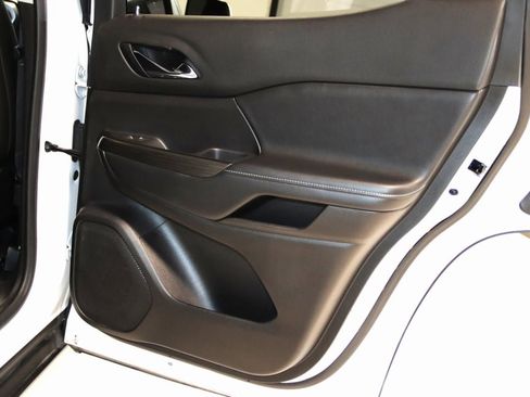 Used 2020 GMC Acadia SLT w/ Premium Package image 69