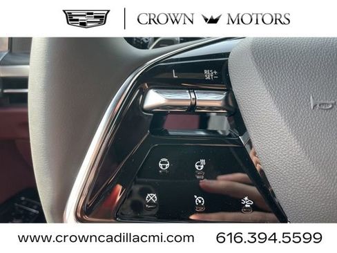 New 2025 Cadillac Escalade ESV Premium Luxury w/ Touring Package image 25