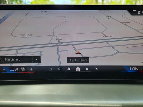 Used 2026 BMW 430i Convertible image 23