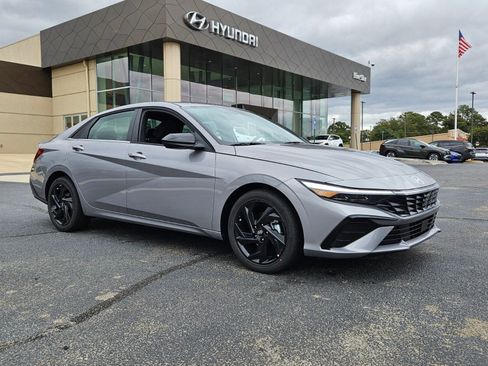 New 2026 Hyundai Elantra SEL Sport Premium FWD image 1