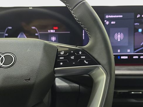 New 2025 Audi Q5 Prestige image 17