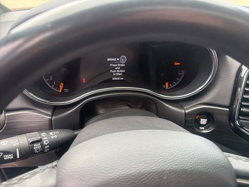 Used 2020 Jeep Grand Cherokee Altitude RWD image 23