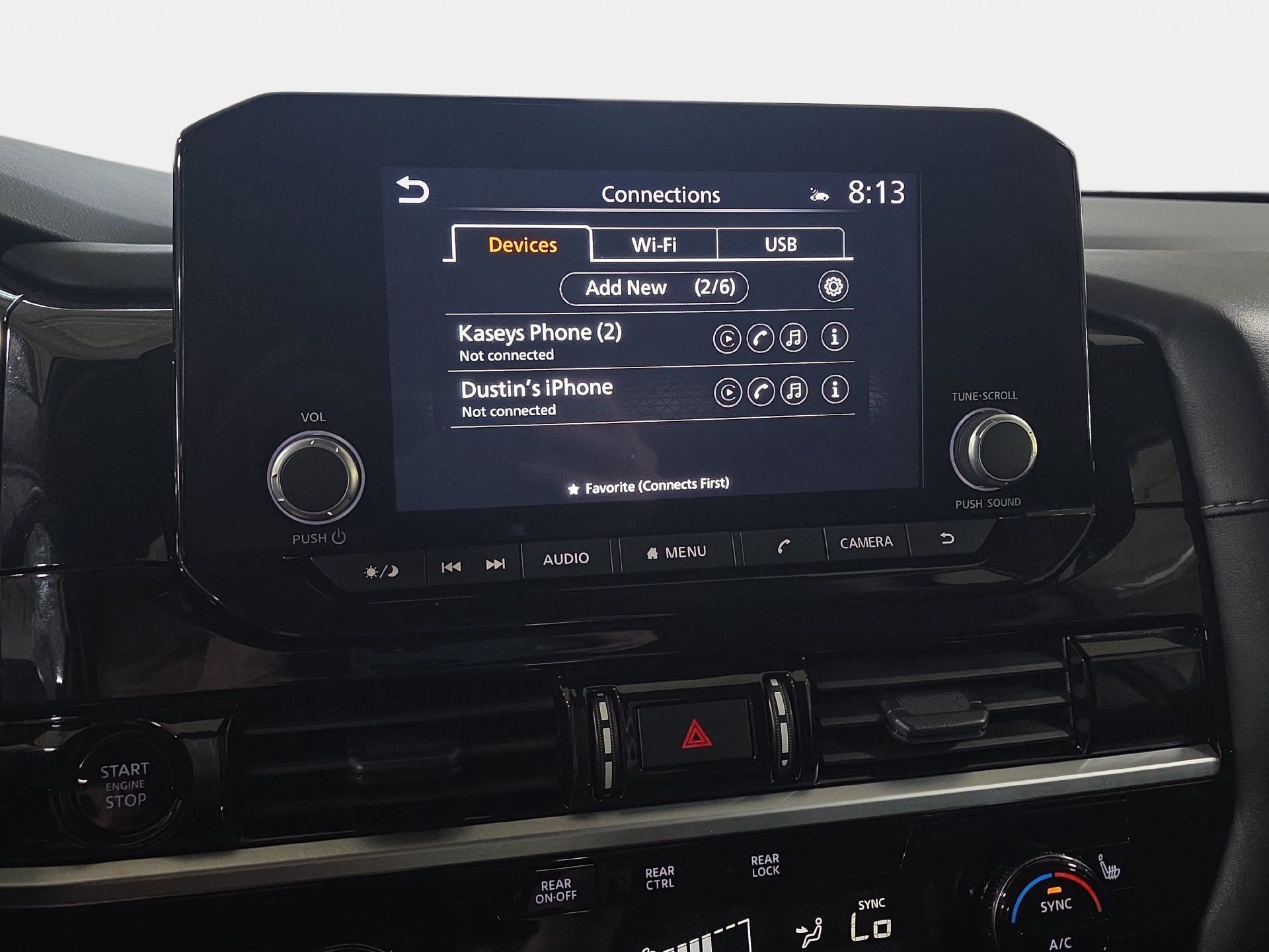 Used 2025 Nissan Pathfinder SV FWD image 22