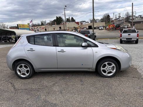 Used 2012 Nissan Leaf SL FWD image 10