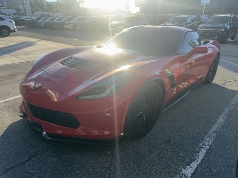 Used 2017 Chevrolet Corvette Z06 image 2