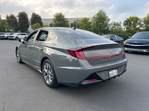 Used 2021 Hyundai Sonata SEL w/ Convenience Package FWD image 4