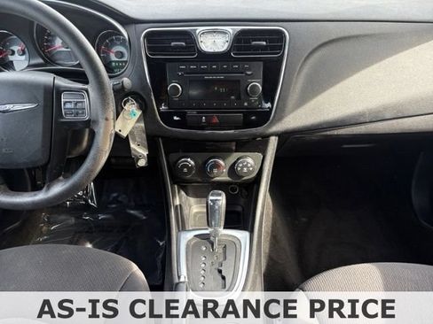 Used 2012 Chrysler 200 LX FWD image 11