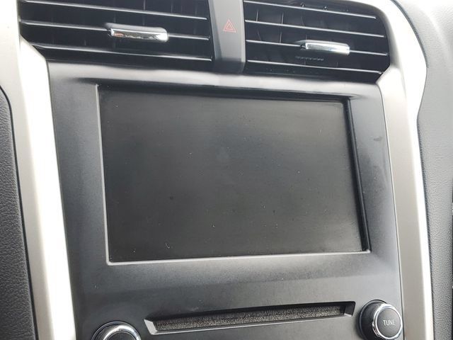 Used 2014 Ford Fusion SE w/ Equipment Group 502A FWD image 22