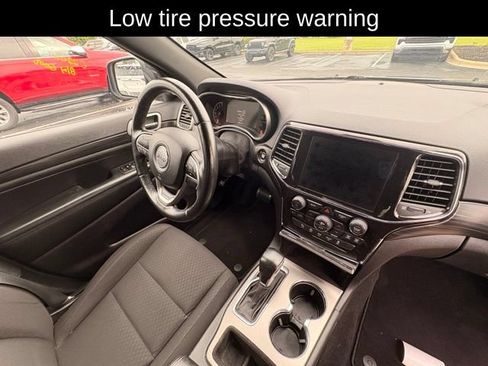 Used 2021 Jeep Grand Cherokee Laredo AWD/4WD image 18