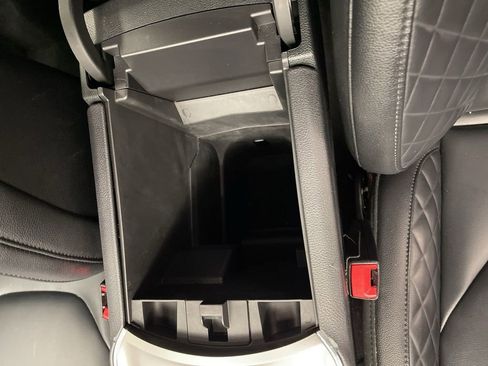 Used 2024 Ford Edge Titanium image 11