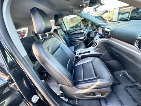 Used 2023 Ford Explorer XLT w/ Equipment Group 202A image 26