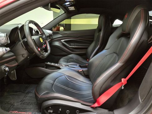 Used 2020 Ferrari F8 Tributo image 18