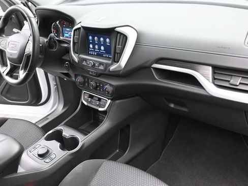 Used 2023 GMC Terrain SLE w/ Driver Convenience Package FWD image 29