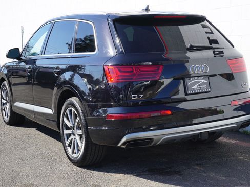 Used 2017 Audi Q7 3.0T Premium Plus w/ Premium Plus Package image 4