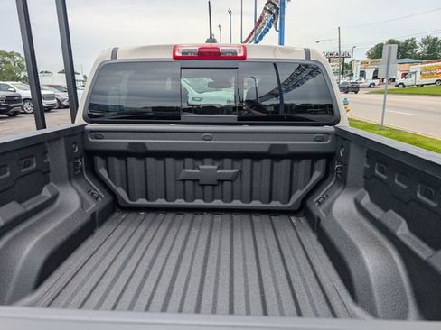 New 2026 Chevrolet Colorado ZR2 w/ Technology Package AWD/4WD image 9