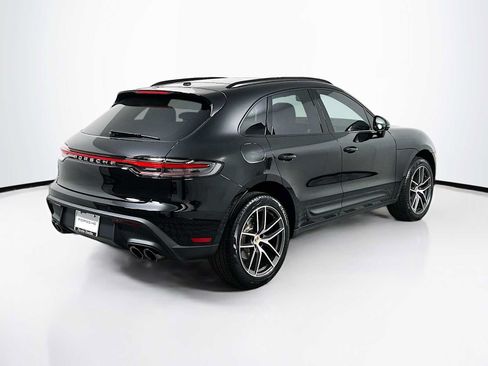 Certified 2026 Porsche Macan AWD/4WD image 9
