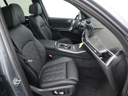 Used 2026 BMW X5 xDrive40i AWD/4WD image 22