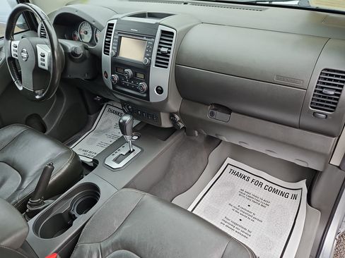 Used 2021 Nissan Frontier PRO-4X w/ Pro-4x Utility Package image 30