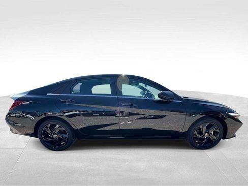 New 2026 Hyundai Elantra SEL Sport Premium w/ Cargo Package FWD image 5