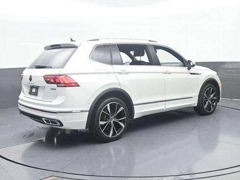 Used 2023 Volkswagen Tiguan SEL R-Line AWD/4WD image 6