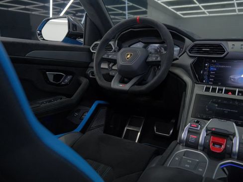 Used 2024 Lamborghini Urus Performante AWD/4WD image 60