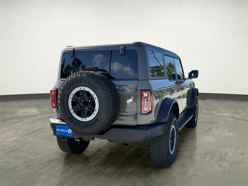 Certified 2025 Ford Bronco Outer Banks w/ Sasquatch Package image 8