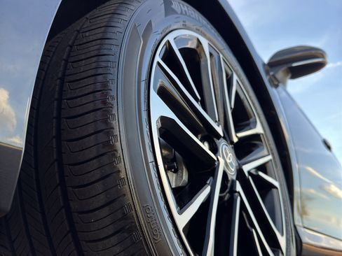 Used 2026 Toyota Camry XLE image 28