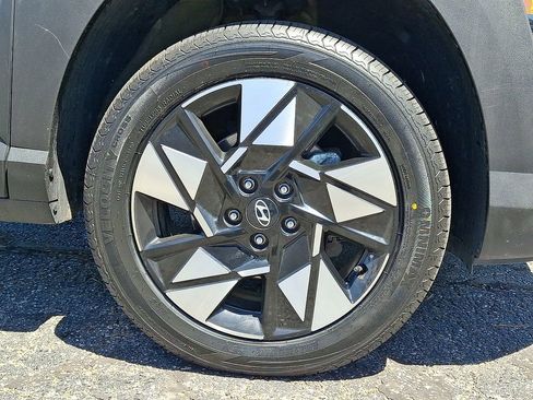 Used 2024 Hyundai Kona SEL AWD/4WD image 18