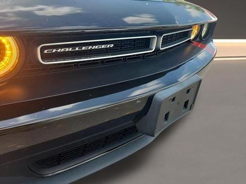 Used 2019 Dodge Challenger SXT AWD/4WD image 28