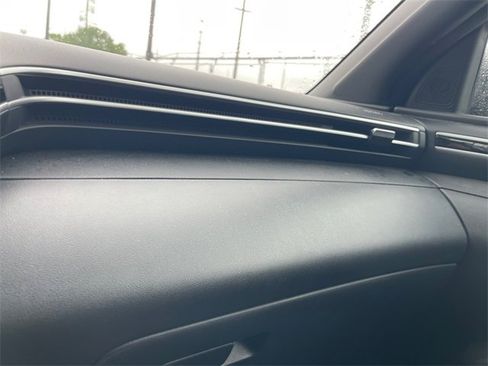 Used 2024 Hyundai Santa Cruz Night image 17