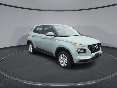 New 2026 Hyundai Venue SE image 2