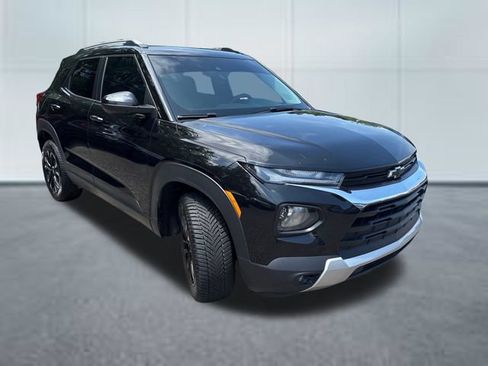 Used 2022 Chevrolet TrailBlazer LT AWD/4WD image 5
