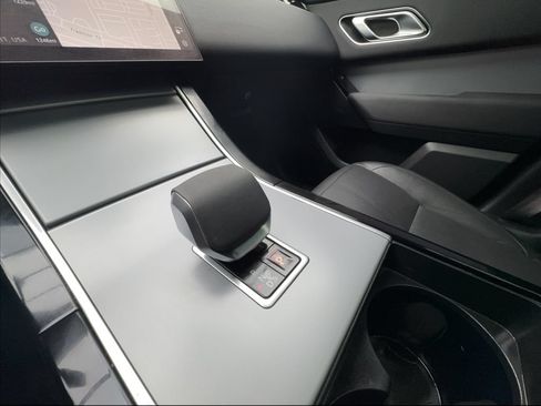 Used 2025 Land Rover Range Rover Velar S AWD/4WD image 46