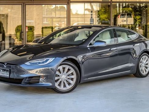 Used 2018 Tesla Model S 75D AWD/4WD image 2