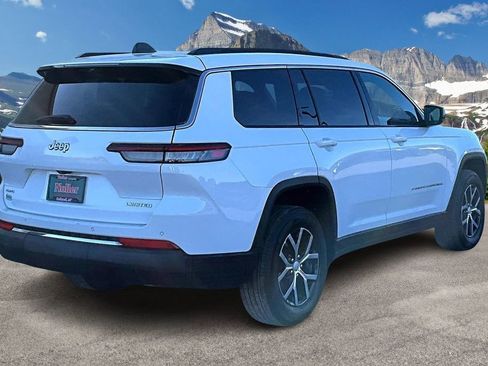 Used 2024 Jeep Grand Cherokee L Limited w/ Luxury Tech Group II image 2