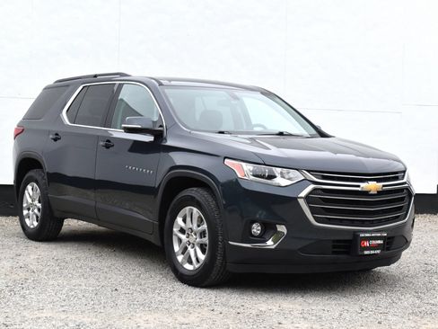 Used 2019 Chevrolet Traverse LT w/ LPO, Floor Liner Package AWD/4WD image 40