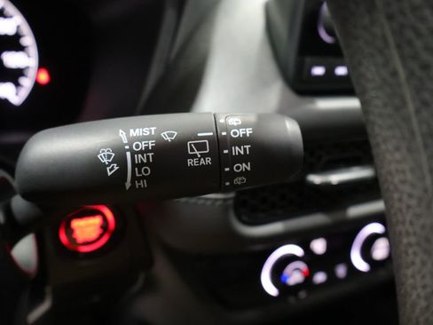 Used 2025 Honda HR-V LX image 37