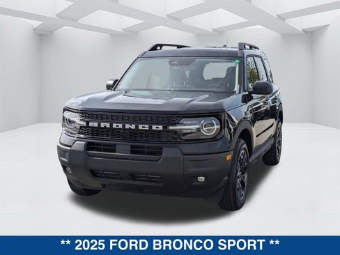 New 2025 Ford Bronco Sport Outer Banks image 8