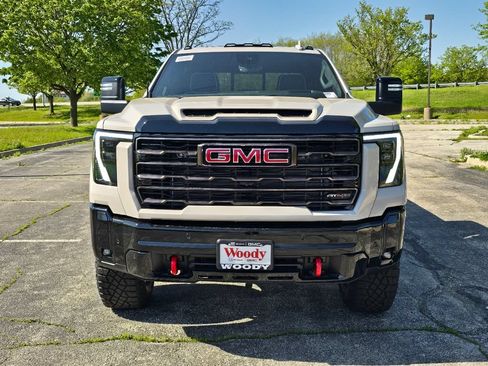 New 2026 GMC Sierra 2500 AT4X AWD/4WD image 4