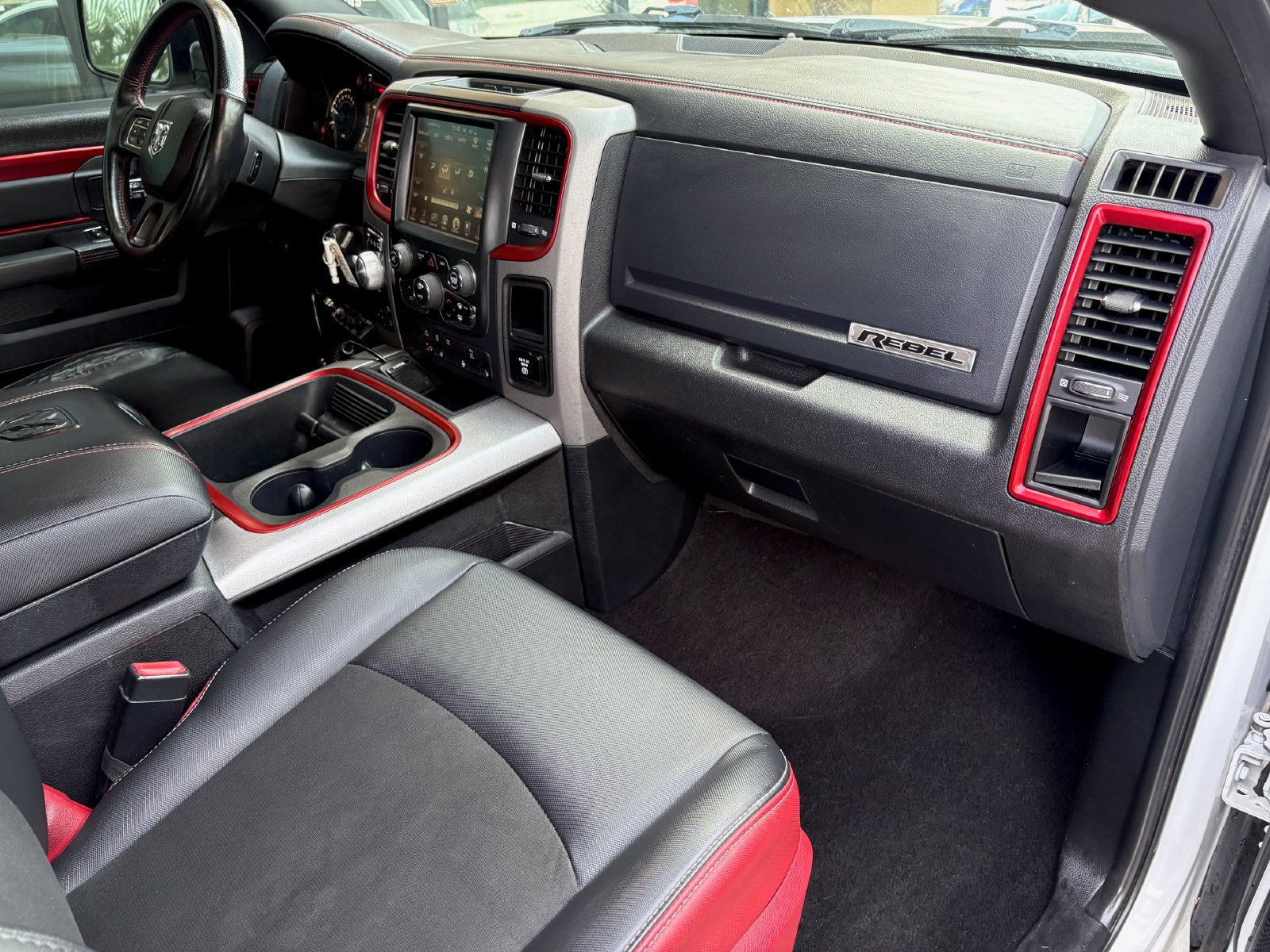 Used 2017 RAM 1500 Rebel AWD/4WD image 31