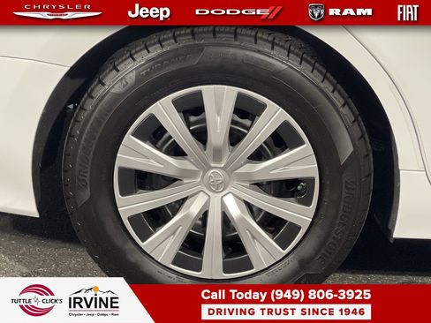 Used 2024 Toyota Camry LE image 11