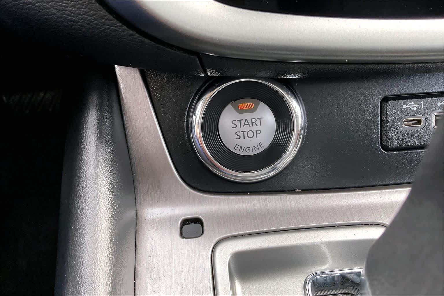 Used 2023 Nissan Murano SV FWD image 33