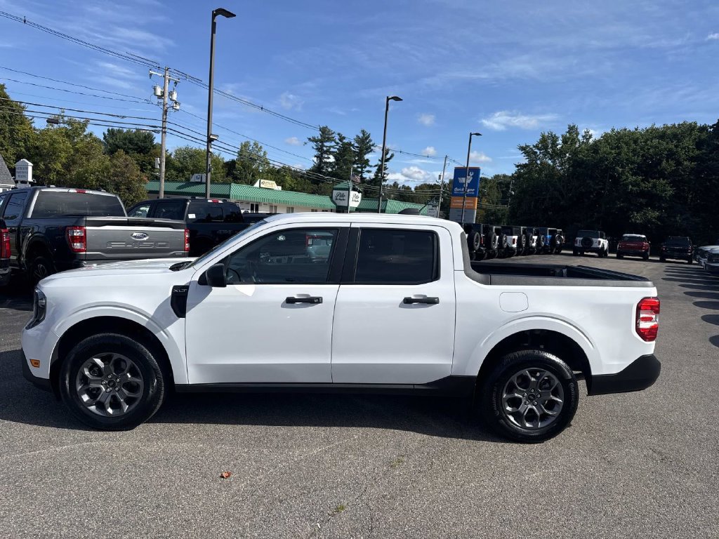 Used 2026 Ford Maverick XLT AWD/4WD image 2